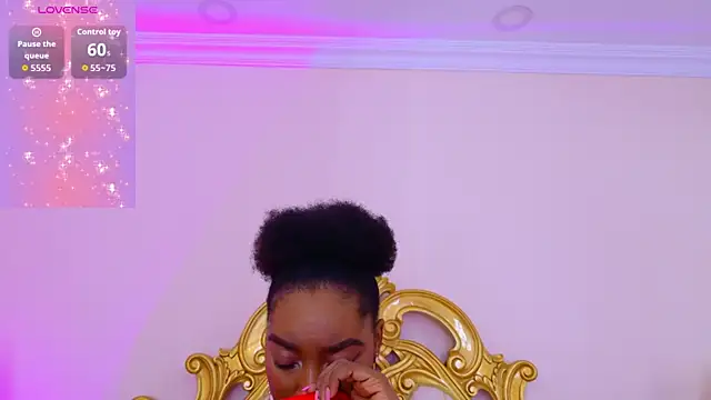 Snapshot of NatashaSilvers chatting on February 27, 1:33 pm NatashaSilvers online show from February 27, 1:33 pm