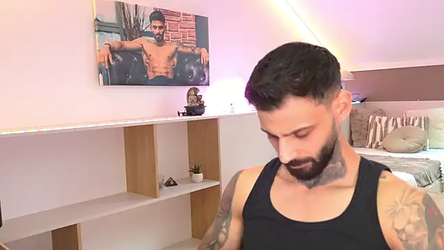 Snapshot of TristanGrey chatting on February 13, 6:46 am TristanGrey online show from February 13, 6:46 am