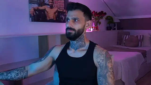 Snapshot of TristanGrey chatting on February 19, 6:10 am TristanGrey online show from February 19, 6:10 am