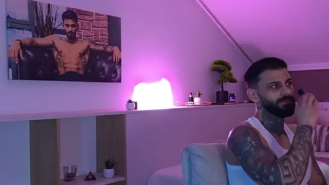 Snapshot of TristanGrey chatting on March 1, 6:35 am TristanGrey online show from March 1, 6:35 am