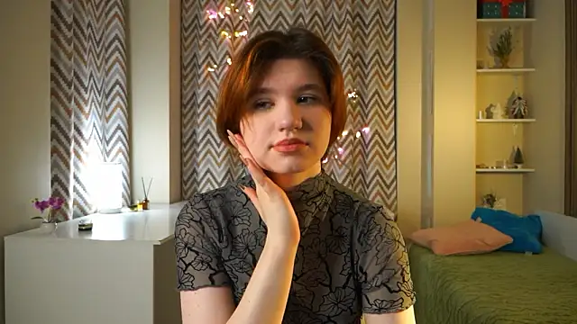 Snapshot of BelleHayton chatting on February 28, 3:44 pm BelleHayton online show from February 28, 3:44 pm