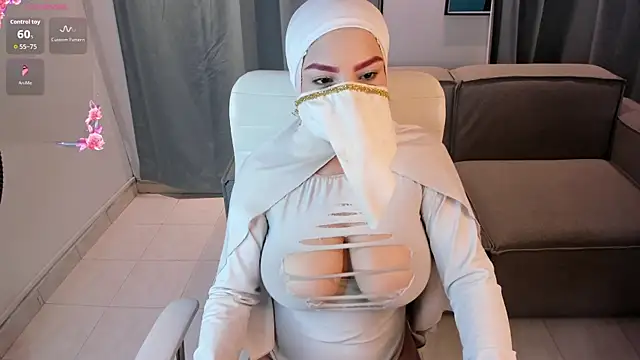 Snapshot of salmma_habibi chatting on June 3, 6:23 pm salmma habibi online show from June 3, 6:23 pm