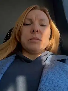 Snapshot of JenyJanys chatting on February 25, 2:17 pm JenyJanys online show from February 25, 2:17 pm