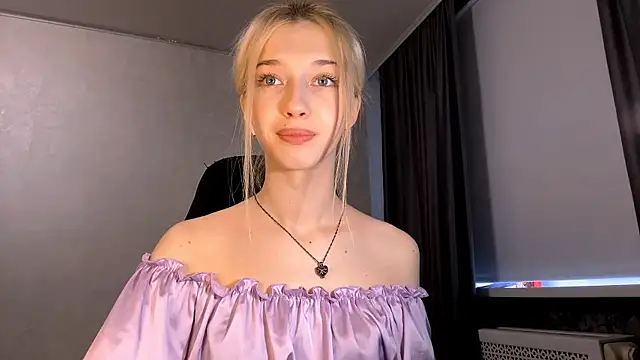 Snapshot of TaliCaan chatting on February 11, 12:16 pm TaliCaan online show from February 11, 12:16 pm