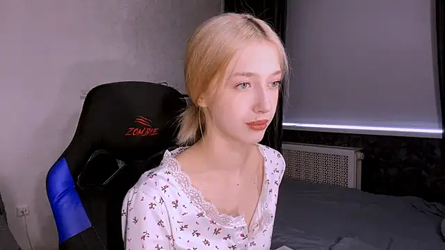 TaliCaan online show from April 4, 11:06 am