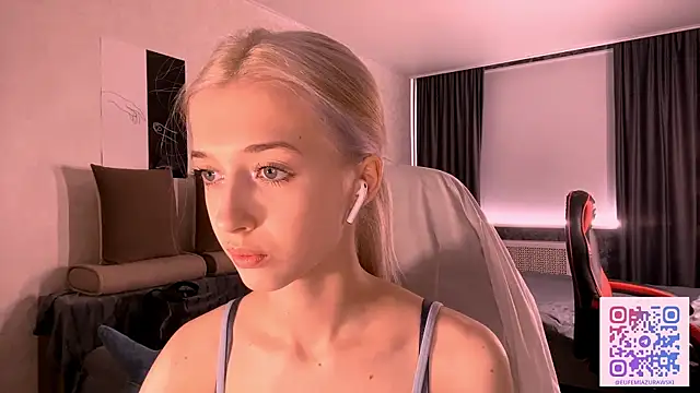 TaliCaan online show from March 5, 11:07 am