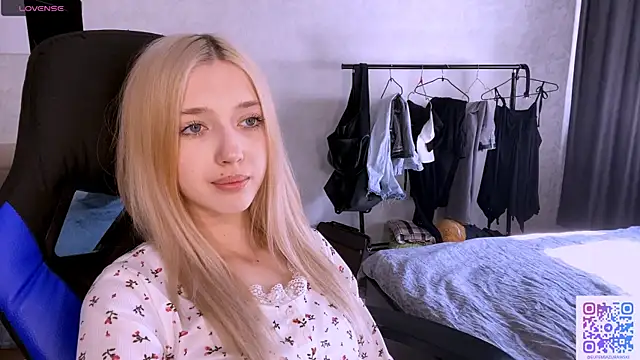 TaliCaan online show from April 5, 11:06 am