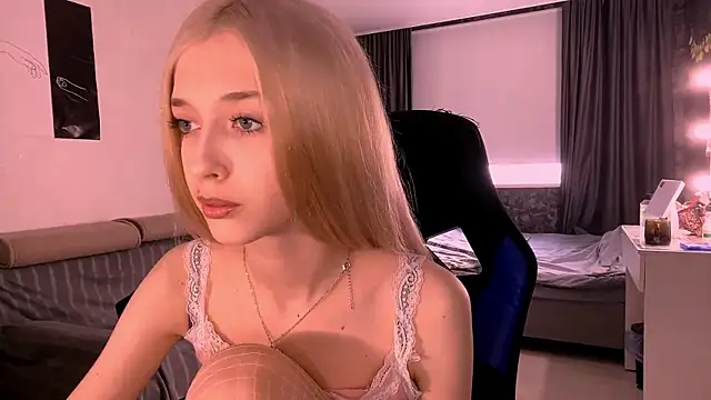 TaliCaan online show from March 13, 12:21 pm