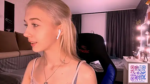 TaliCaan online show from March 8, 12:08 pm