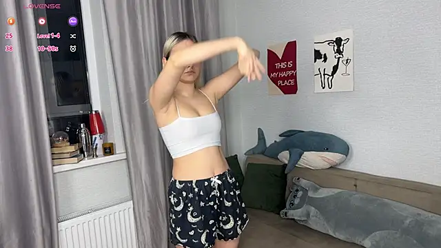 sweeety chloe online show from February 19, 4:26 pm