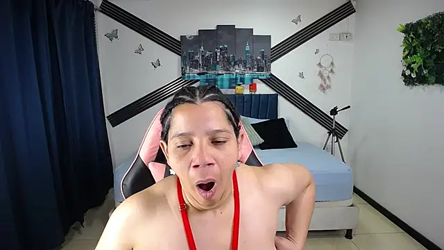 Snapshot of Zalomme chatting on June 30, 1:55 pm Zalomme online show from June 30, 1:55 pm