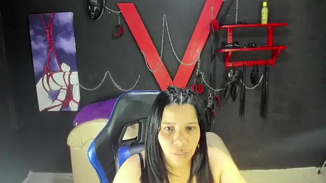 Snapshot of Zalomme chatting on June 9, 2:18 pm Zalomme online show from June 9, 2:18 pm