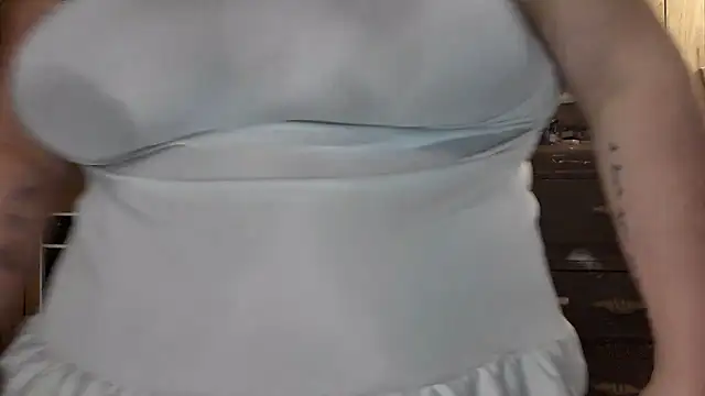 ladylynn13 online show from March 24, 9:15 pm