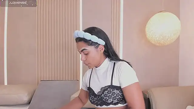 eva lain online show from April 14, 11:59 am