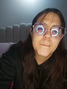 its lauu  online show from March 8, 3:43 am