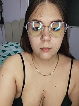 its lauu  online show from February 22, 3:42 am