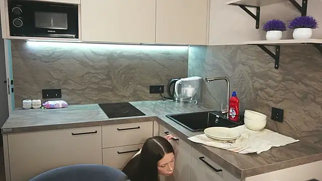 vanalah online show from February 14, 4:18 pm