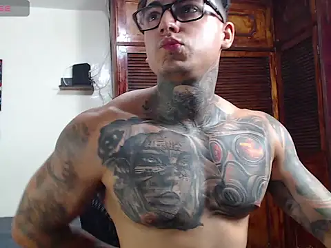 maxstrom111 online show from March 9, 2:09 pm