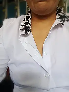 Lindagirlcum online show from April 21, 4:13 pm