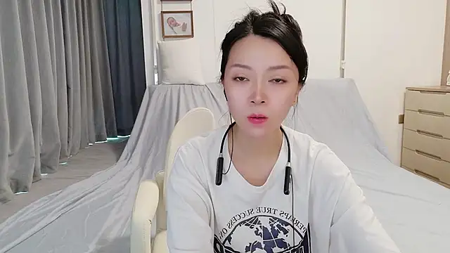 xiaojie jie online show from July 8, 6:03 am
