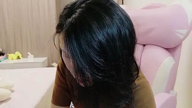 xiaojie jie online show from April 7, 7:43 am