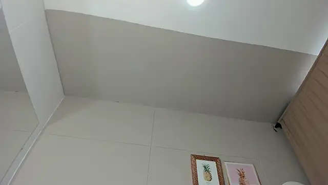 luna bradley  online show from March 23, 1:11 pm