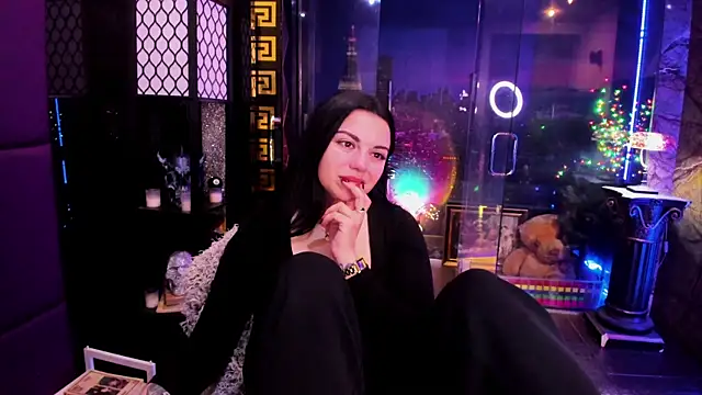 Snapshot of sunn_ooo chatting on June 7, 10:20 am sunn ooo online show from June 7, 10:20 am
