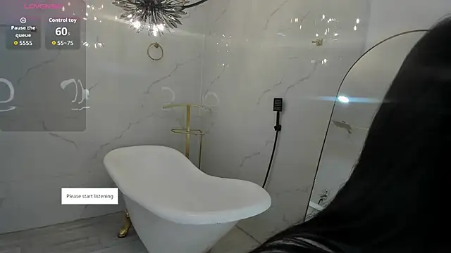 Snapshot of zharia_lux_25 chatting on February 26, 11:32 am zharia lux 25 online show from February 26, 11:32 am