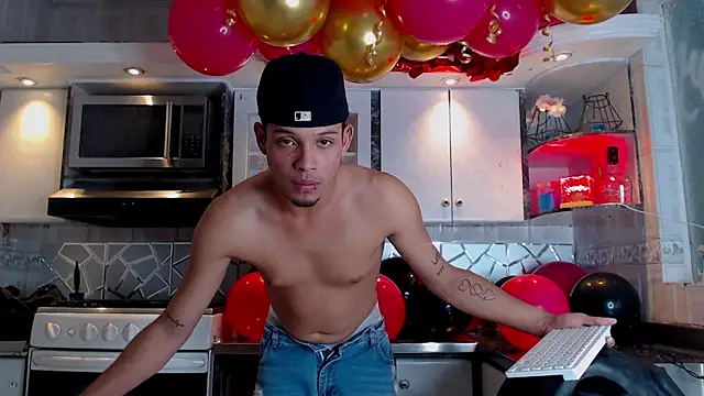 Gael zambrano online show from February 11, 6:08 pm