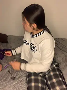 Damn  Love online show from April 10, 5:47 am