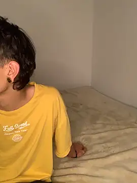 Damn  Love online show from February 25, 5:40 am