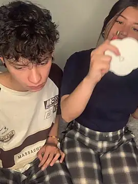 Damn  Love online show from March 29, 11:01 am