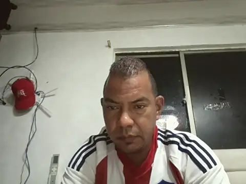 Quillero18 online show from February 8, 1:25 am