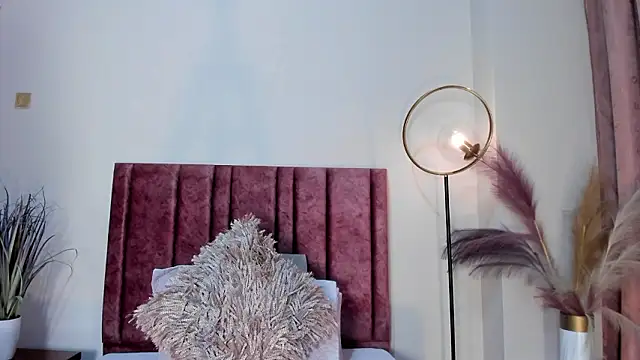 AndraCyruss online show from February 14, 12:22 am