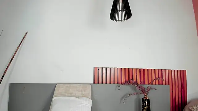 AndraCyruss online show from May 30, 8:14 pm