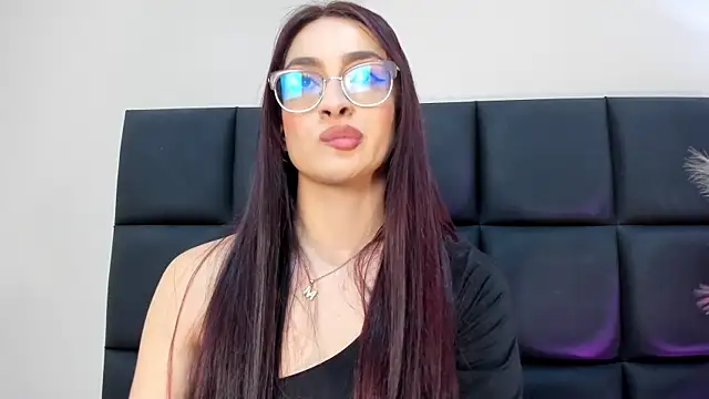 AndraCyruss online show from February 10, 10:42 pm