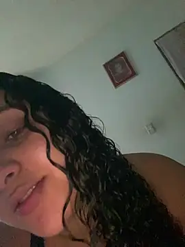 branda01 online show from February 8, 8:39 pm