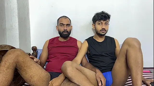 DesiDaddyandSon online show from June 14, 2:19 am