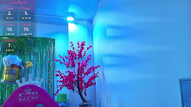 Chloe dolly online show from March 19, 11:10 am