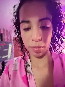 Woo isDaphne online show from March 26, 10:51 pm