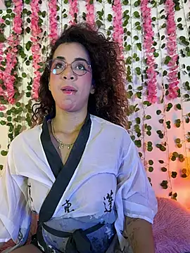 Snapshot of Woo_isDaphne chatting on February 16, 11:57 pm Woo isDaphne online show from February 16, 11:57 pm