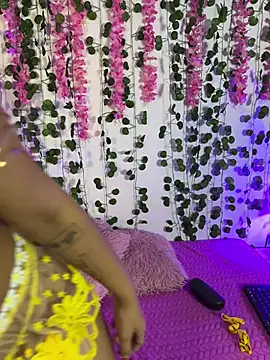 Snapshot of Woo_isDaphne chatting on February 26, 11:05 pm Woo isDaphne online show from February 26, 11:05 pm