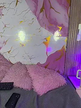 Snapshot of Woo_isDaphne chatting on July 3, 11:22 pm Woo isDaphne online show from July 3, 11:22 pm