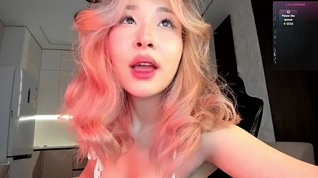 amy akime online show from July 17, 3:53 pm