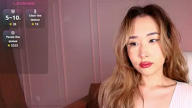 amy akime online show from April 23, 3:13 am