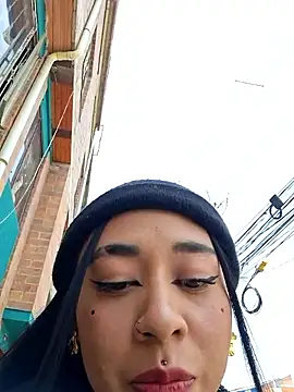 Zafira glow online show from March 4, 4:15 pm