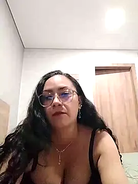 Snapshot of Salma-sweet chatting on May 27, 2:41 am Salma-sweet online show from May 27, 2:41 am