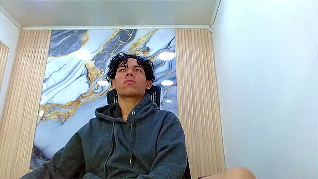 DaviidBuckx  online show from March 14, 2:50 am