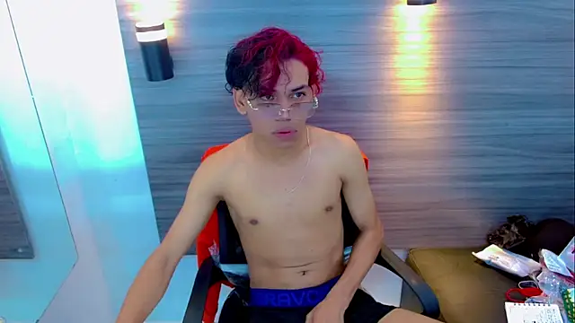 DaviidBuckx  online show from April 18, 2:03 am