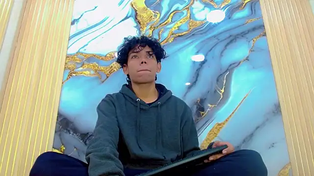 DaviidBuckx  online show from February 27, 2:01 am